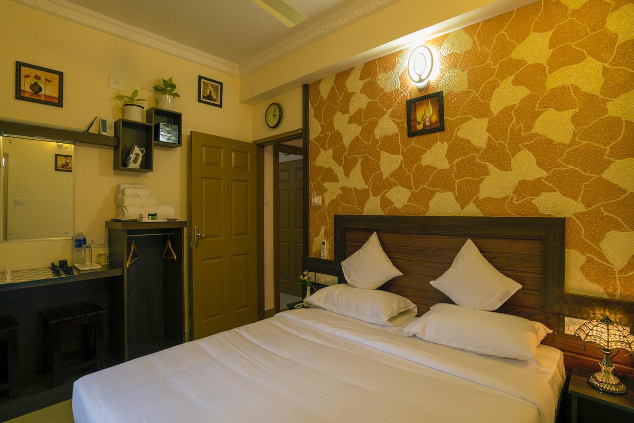 Blue Bell Cochin Airport Hotel Недумбассери Экстерьер фото