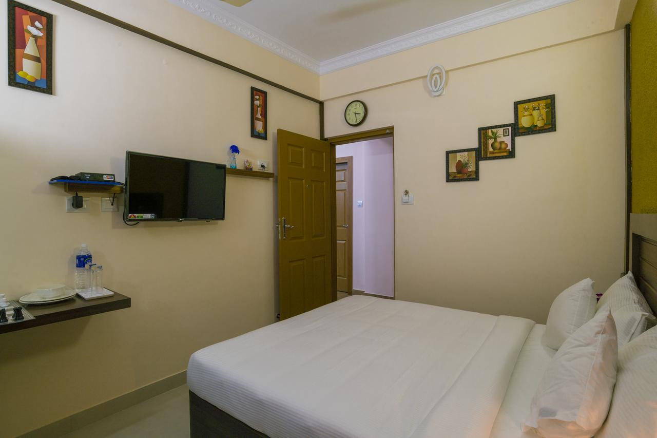 Blue Bell Cochin Airport Hotel Недумбассери Экстерьер фото