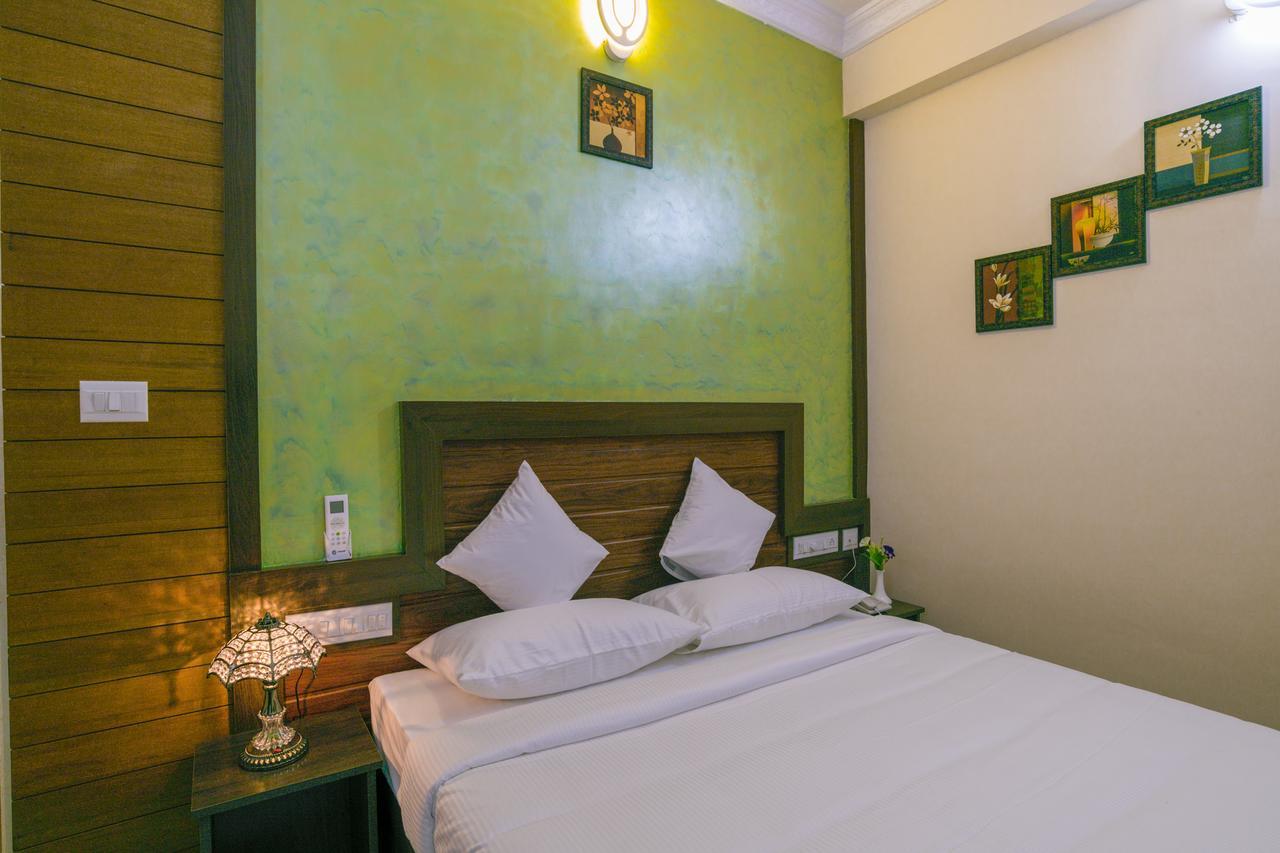 Blue Bell Cochin Airport Hotel Недумбассери Экстерьер фото